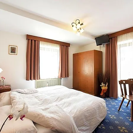 Bed and Breakfast Garni Emma Arabba